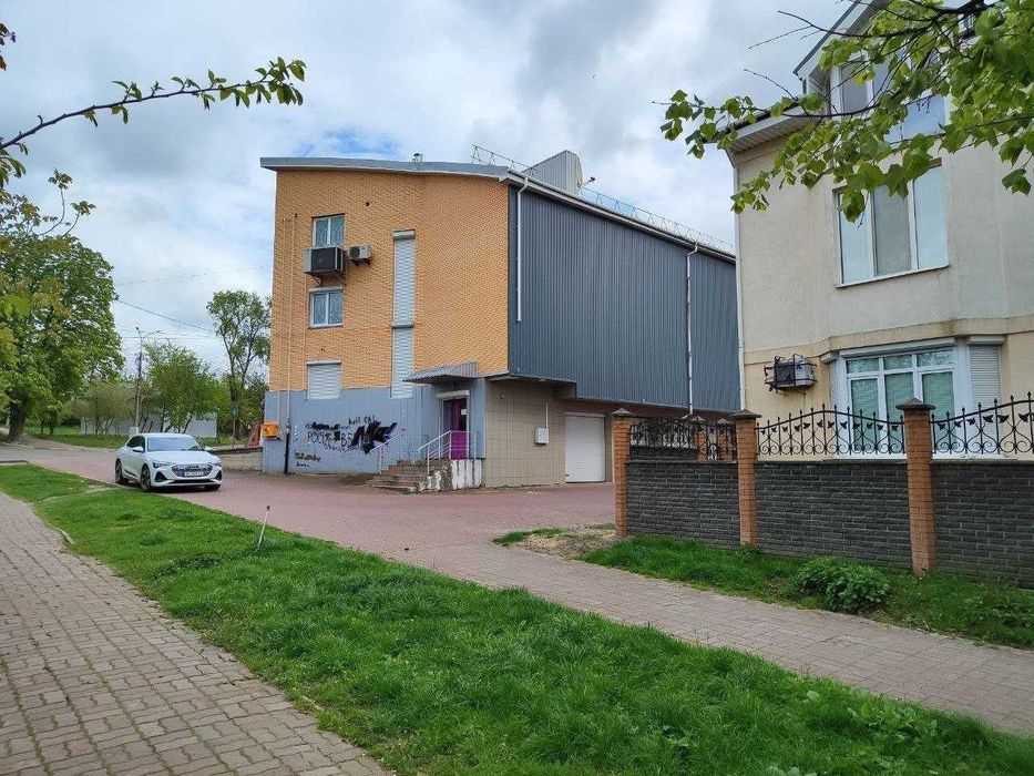 р Комерційна нерухомість з автономним опаленням та потужністю 150 кВт