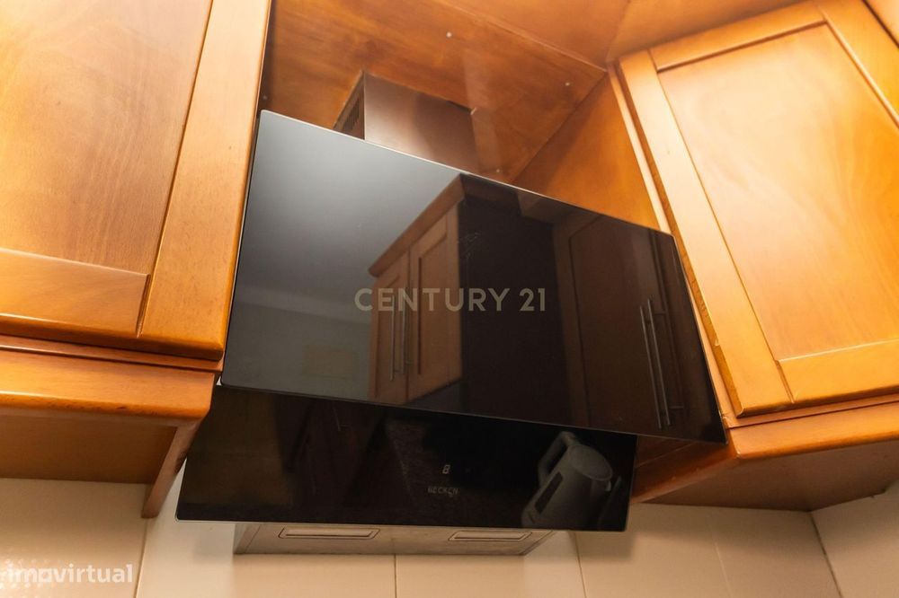“Uma casa para viver — Moradia T4 Isolada com Jardim - Garagem - Terra