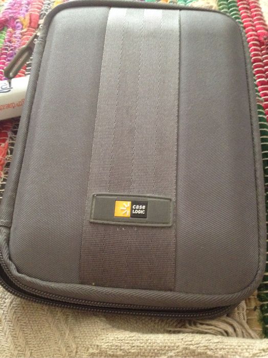 Продам чехол для планшета Case Logic