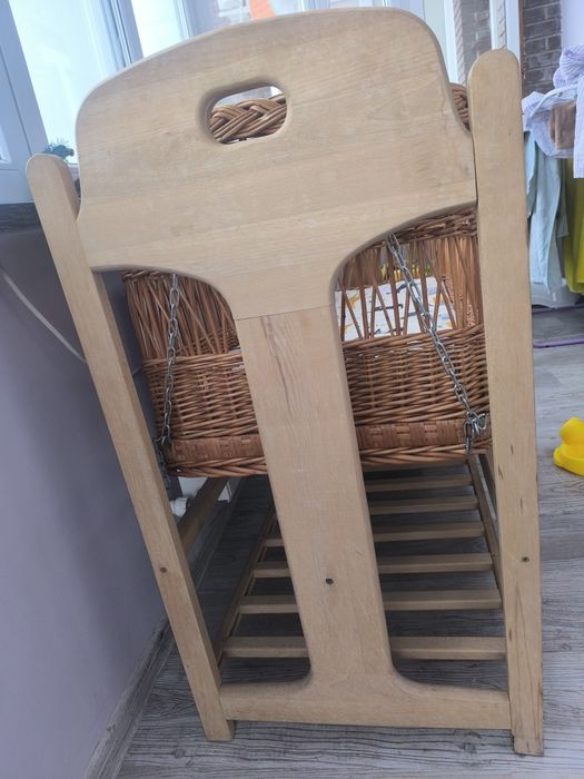 Дитяче ліжко-люлька