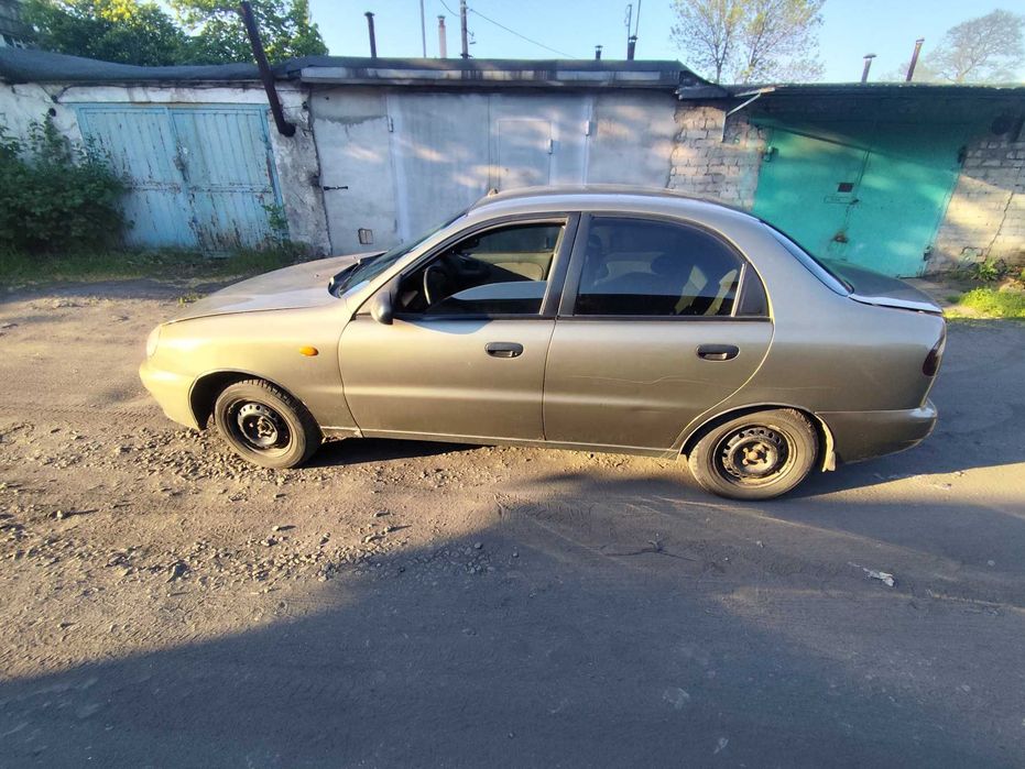 продам машину ланос