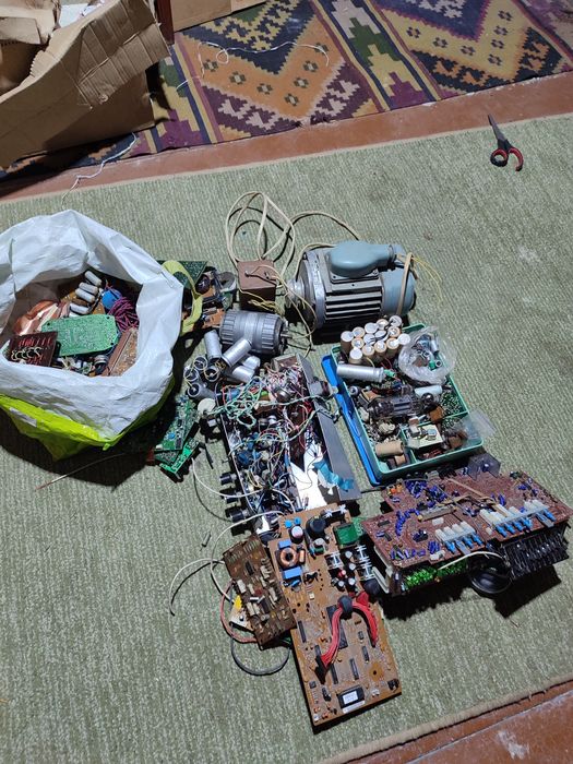 Продам  плати робочие