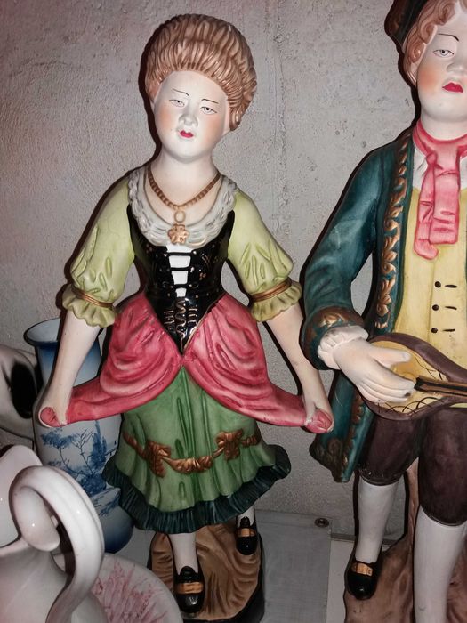 Several Antique, Flawless Ceramic Items64285306265857121