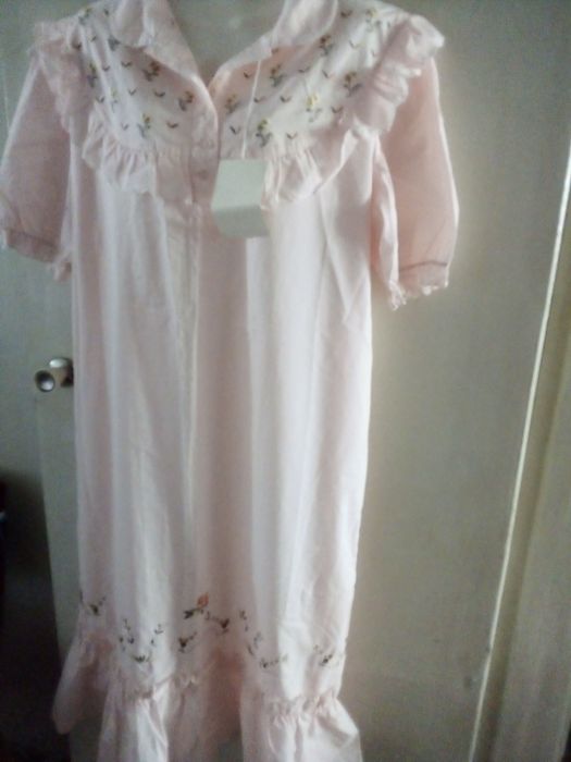 Продаю  шарф, халат, ночную рубашку