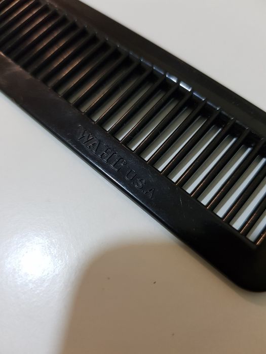 Pente de cabelo marca WAHL