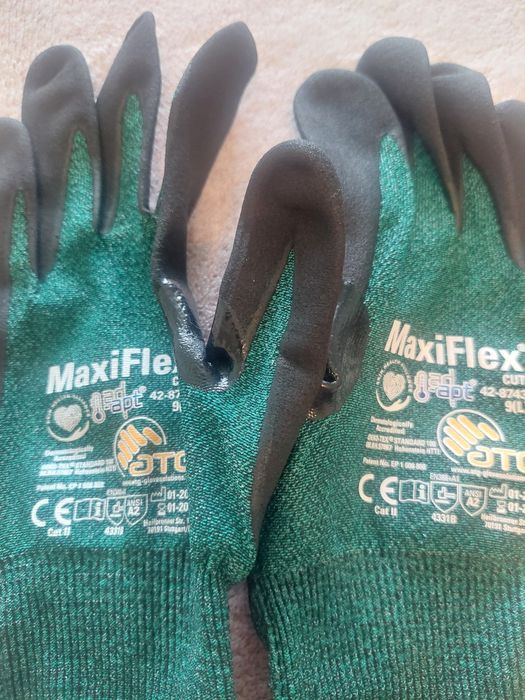 Odzież robocza, obuwie robocze, niedrogie.Rękawice robocze MaxiFlex.Rozm 9(L)