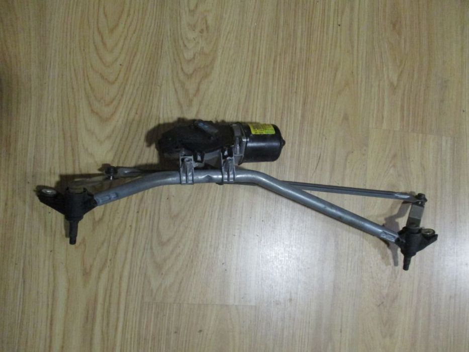 Motor Limpa Vidros Frente Renault Kangoo 2008 a 2013