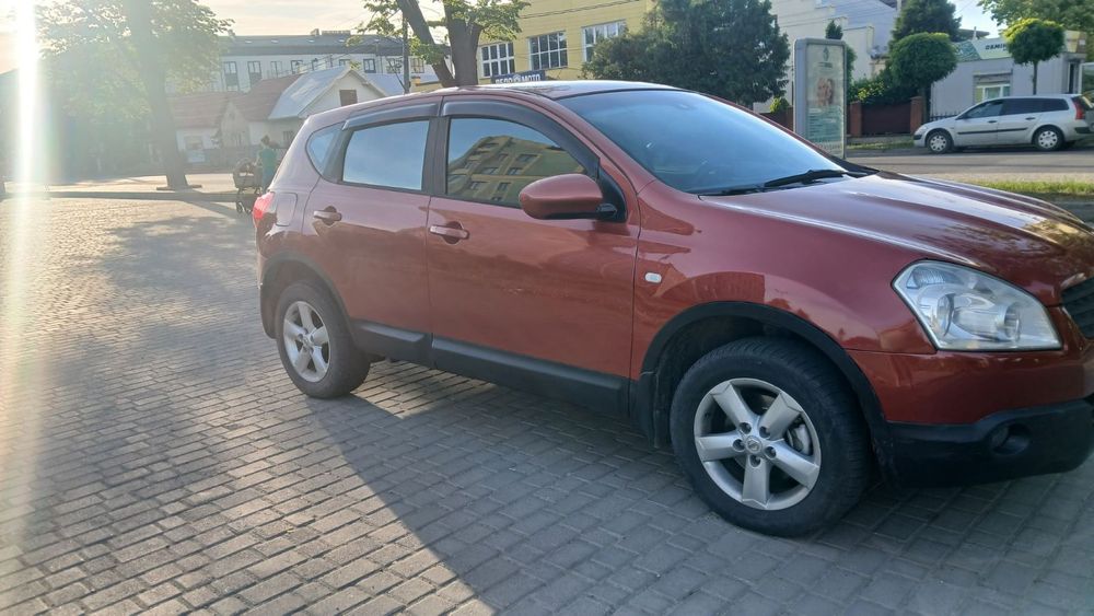 Продам Nissan Qashqai 2,0