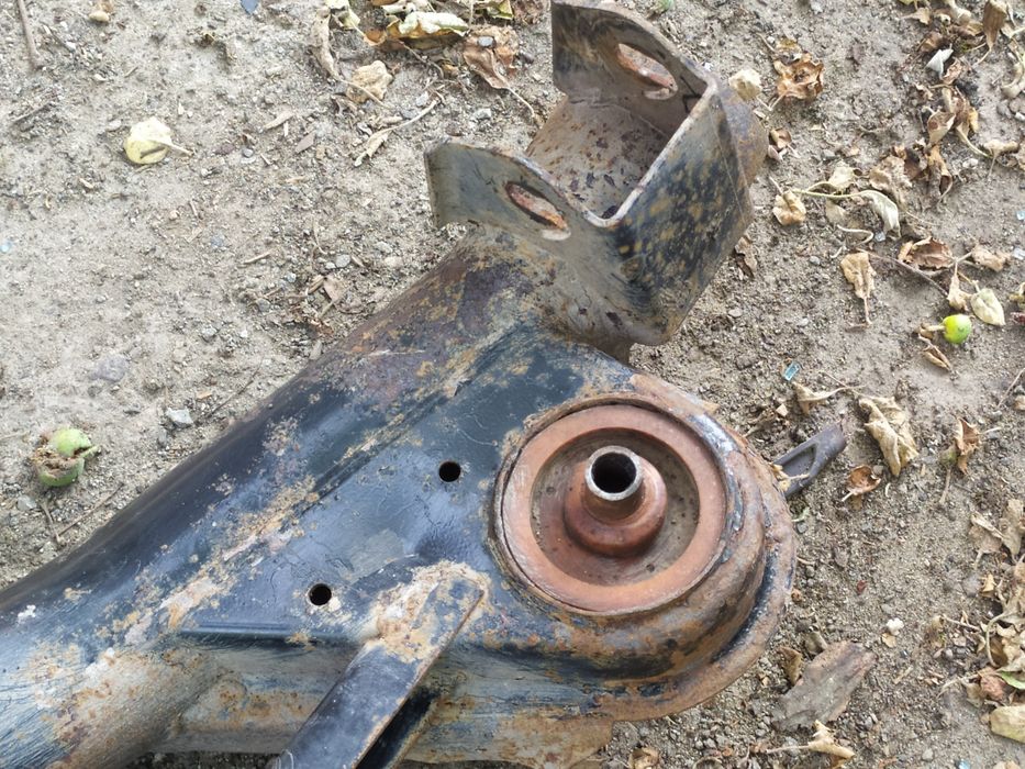 Задня балка Ford Scorpio Mk2, Лупатий