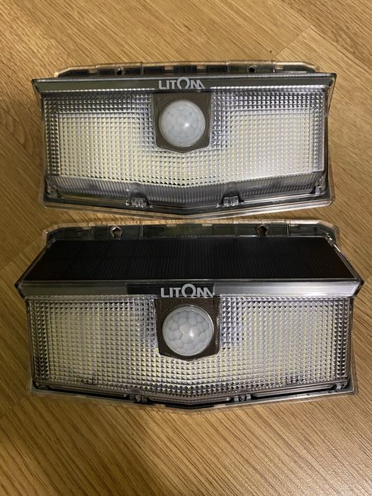 Продам нову лампу з сонячною панеллю та датчиком