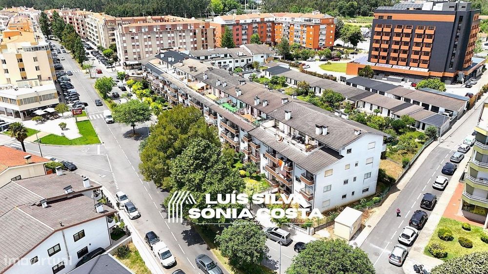 Apartamento T3 c/ Jardim Privado, Terraço & Garagem Fechada –...