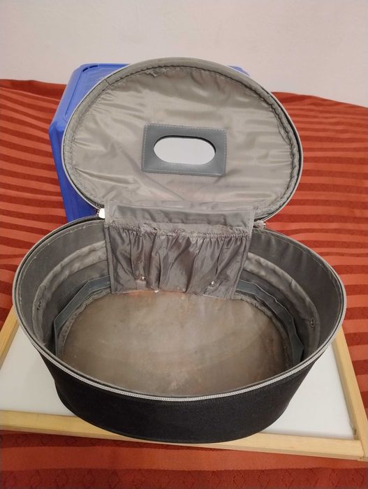 SUPER CENA Duży kuferek kosmetyczny Inter-Vion z lusterkiem 35x23x21