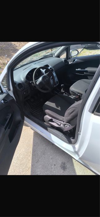 Opel corsa D 1.3 cdti comercial