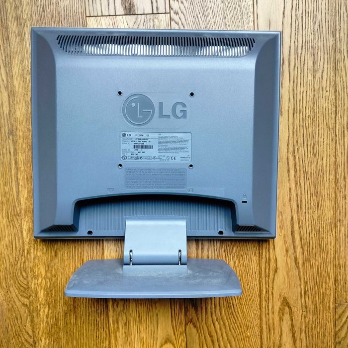 Monitor LG Flatron L1715s
