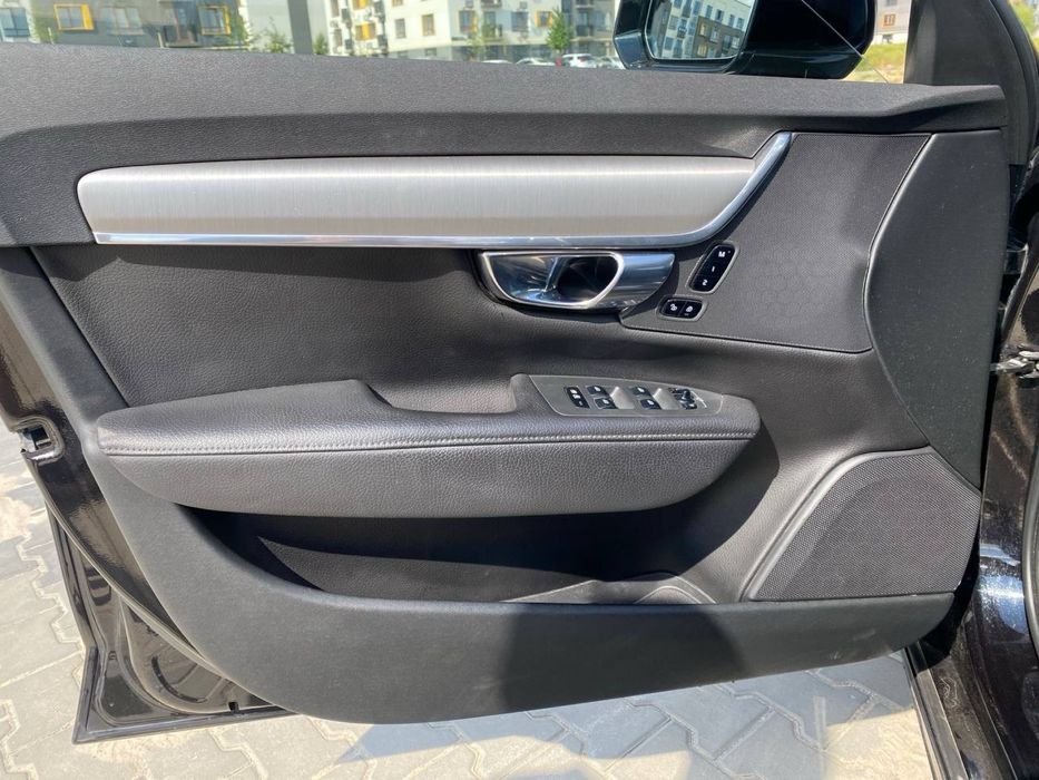 Volvo v 90 продам гарне авто