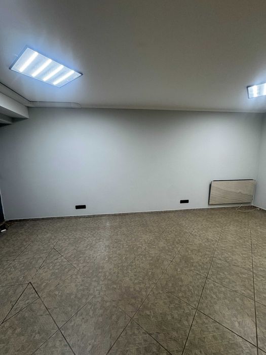 Приміщення з ремонтом та окремим входом