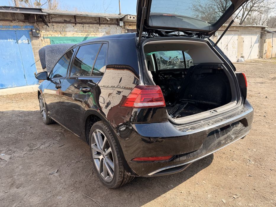 Дверь Golf 7 оригінал