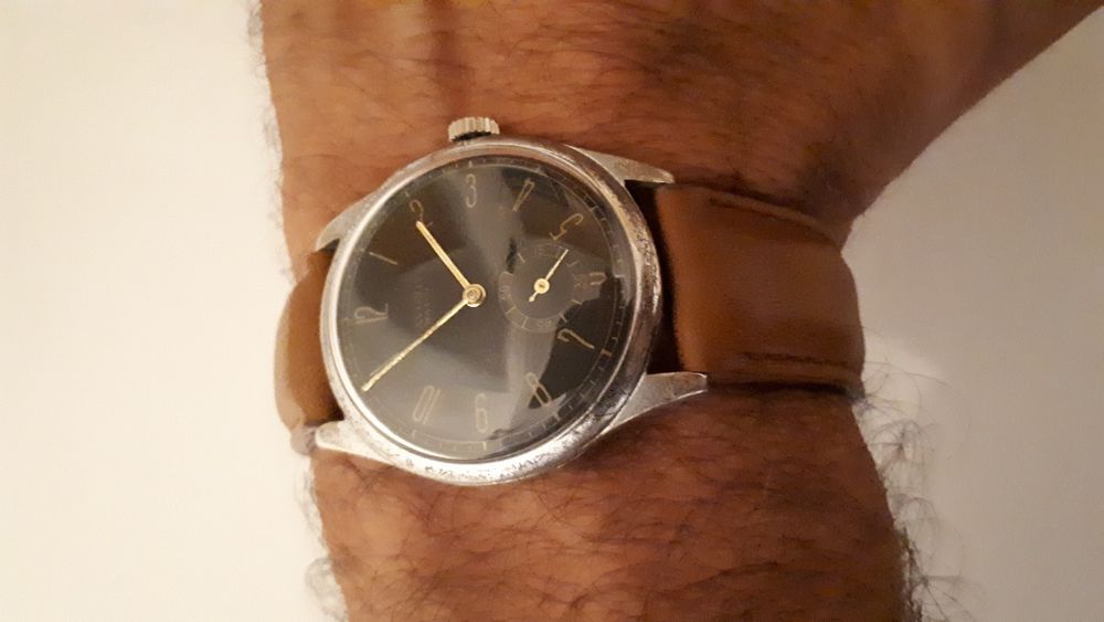 Relógio Antigo vintage Favorit Watch Swiss from 40's black dial