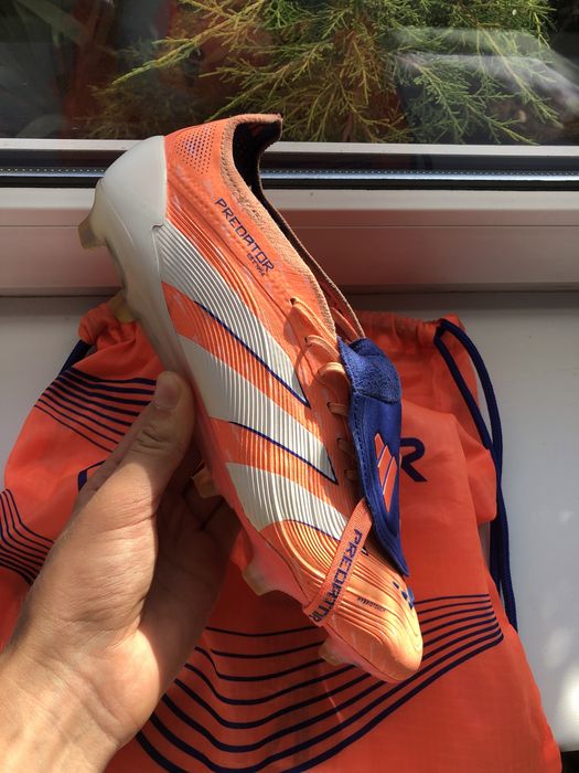 Buty piłkarskie korki lanki adidas predator coral blaze z workiem rozmiar 42  2/3