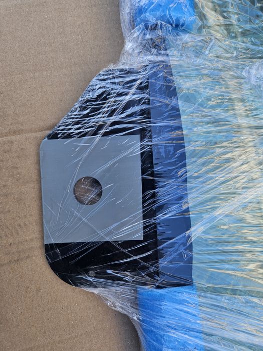 Tesla model Y стекло водителя Original 1582616-01-A-C