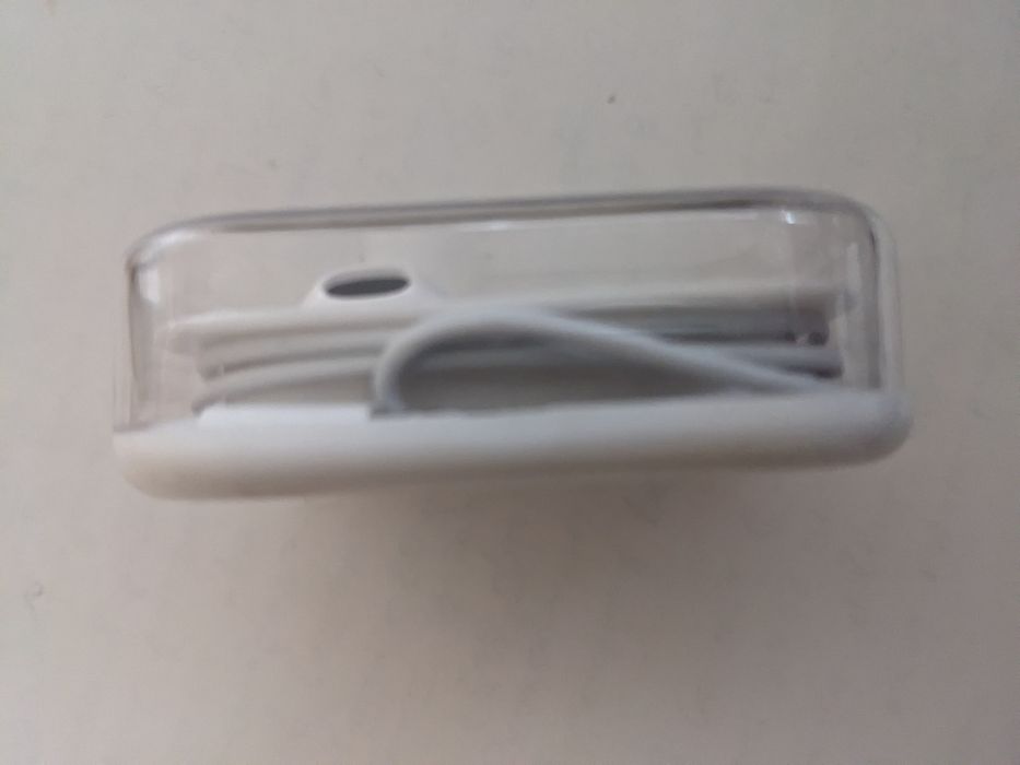 Наушники для телефона