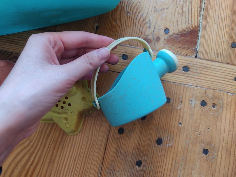 Plastikowy statek do piachu/wody