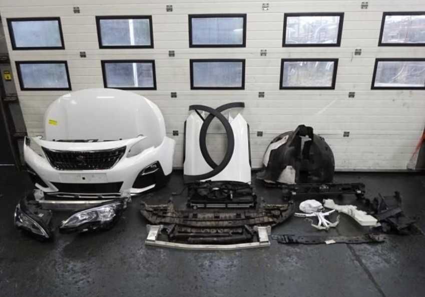 PEUGEOT 3008 NORMAL Frente Completa