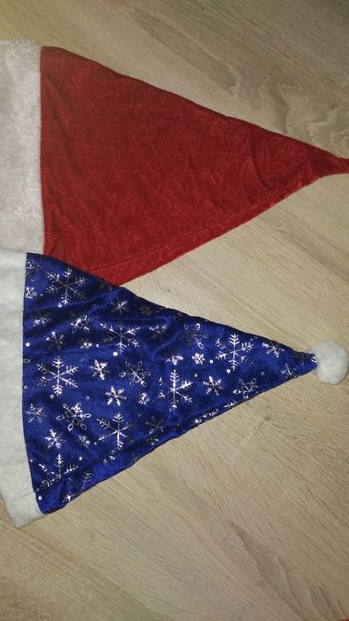 Різдвяні шапки Діда Мороза