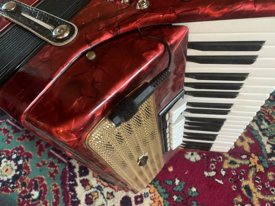 Продається акардеон Delicig