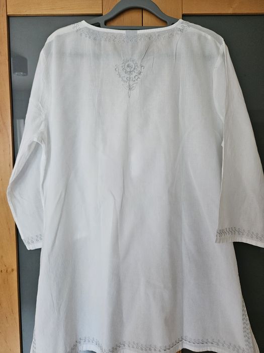 Peppercorn Zalando urocza tunika/bluzka white, srebrny haft r L/40