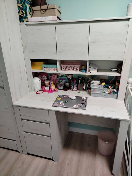 Kaplet mebli dziecięcych