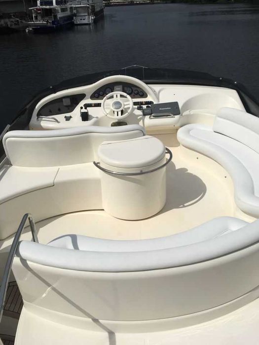 Продам яхту Azimut 46E 2007