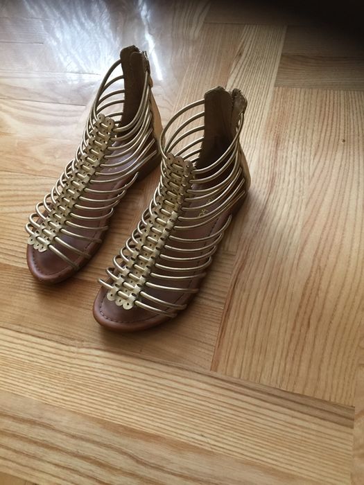 Sandaly ZLOTE prazki  buty egipt rozm 33
