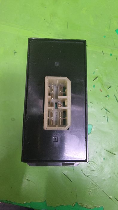 Mitsubishi pagero comando vidros