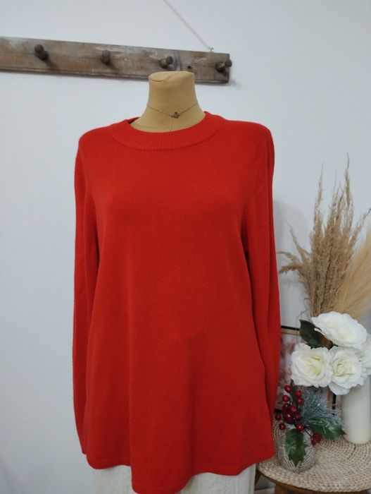 Czerwony sweter damski C&A L na święta i zimę