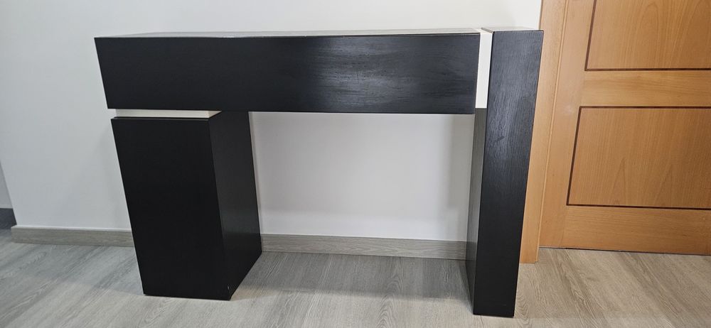 Consola entrada de apartamento