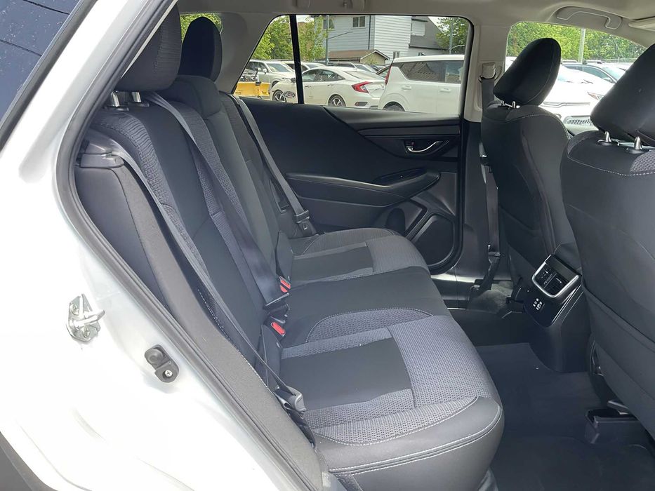 Subaru Outback      2024