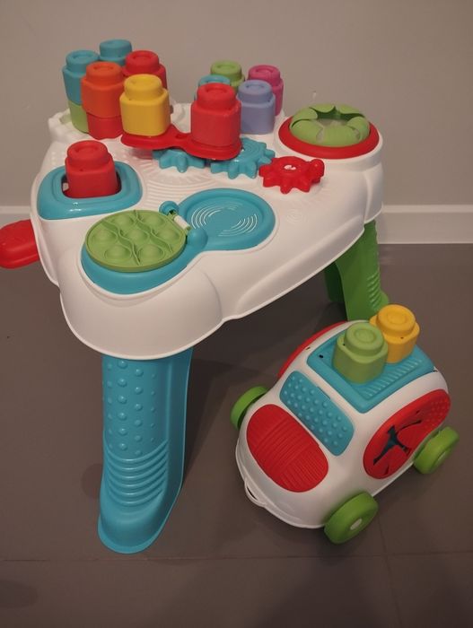 Stolik manipulacyjny  i Samochód Clementoni