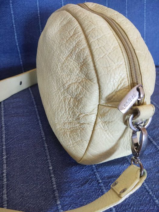 Carteira senhora em pele