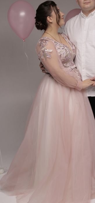 Продам випускну сукню