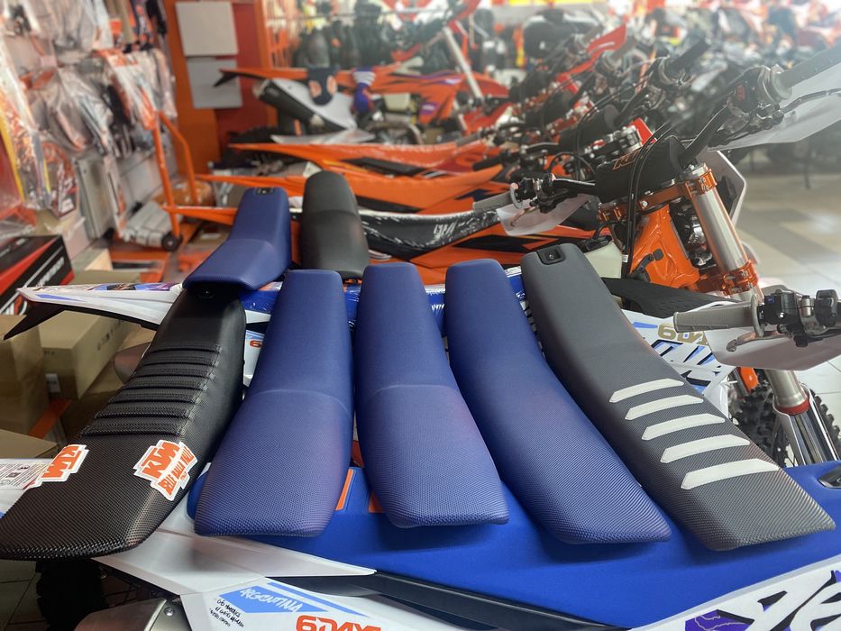 Сидіння занижене/ступінчасте КТМ/ HUSQVARNA /Gasgas