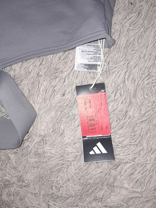 Новий кроп-топ  "Adidas" розмір XL