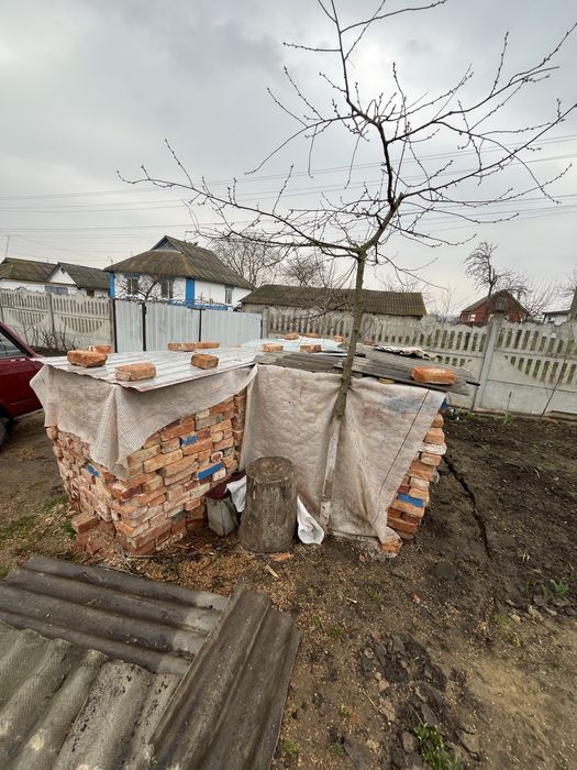 Кирпич червоний Б/У
