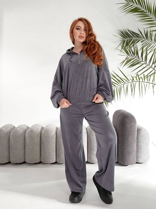 Костюм двійка велюровий