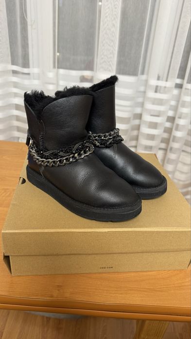 Продам Уггі. Стан гарний