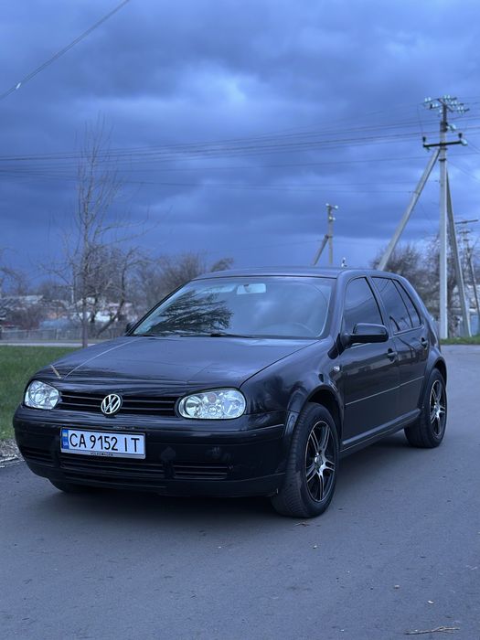 Продам автомобіль гольф