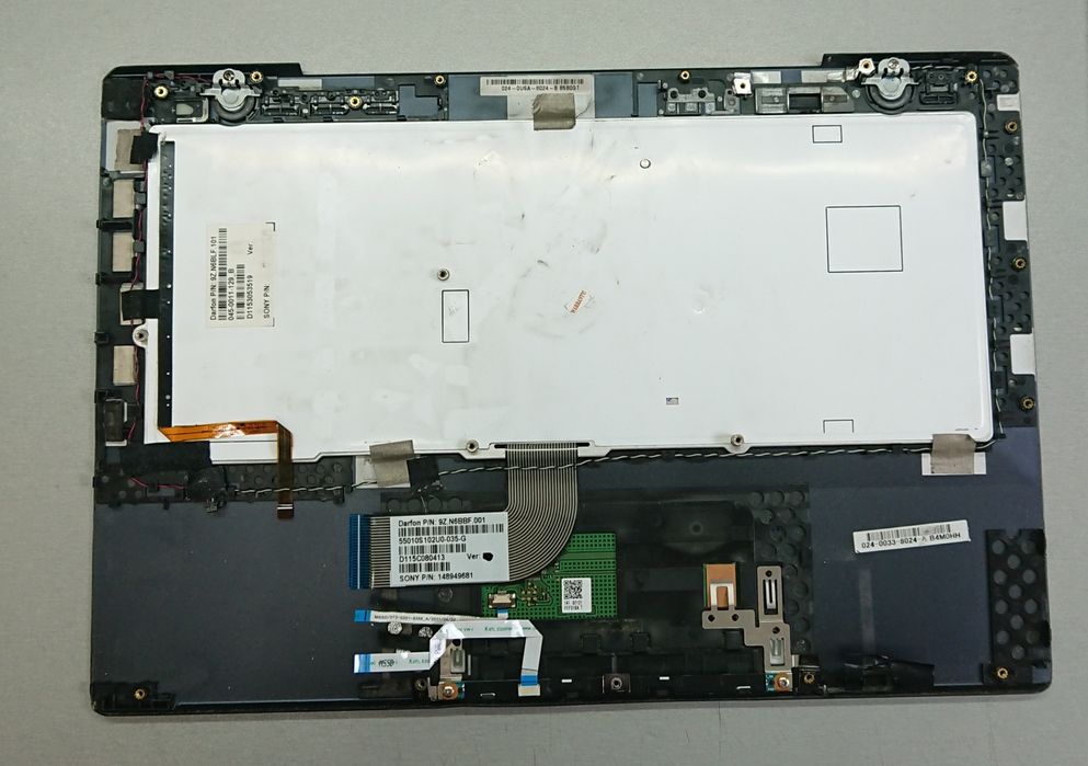Sony Vaio VPCSB PCG-41216L. Разборка. Шлейф кулер радиатор, петли.
