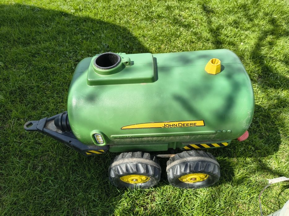 Beczka na wodę John Deere
