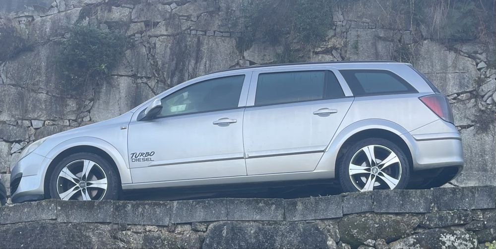 Carro muito bom.
