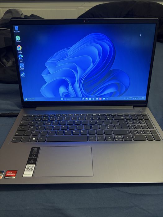 Portatil Lenovo ideapad 3